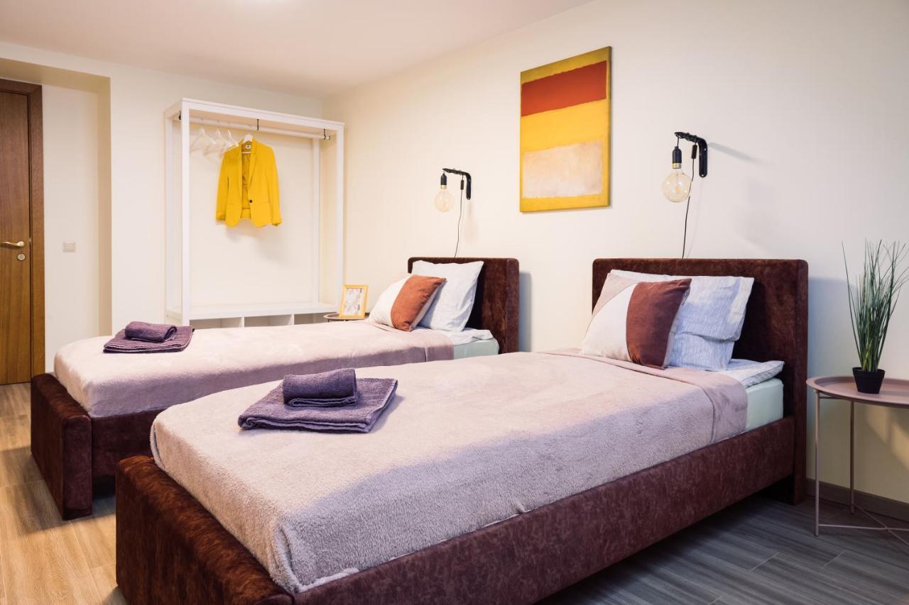 Rothko Apartment/8 Guests/4Bedrooms/Riga Old Town Exterior photo